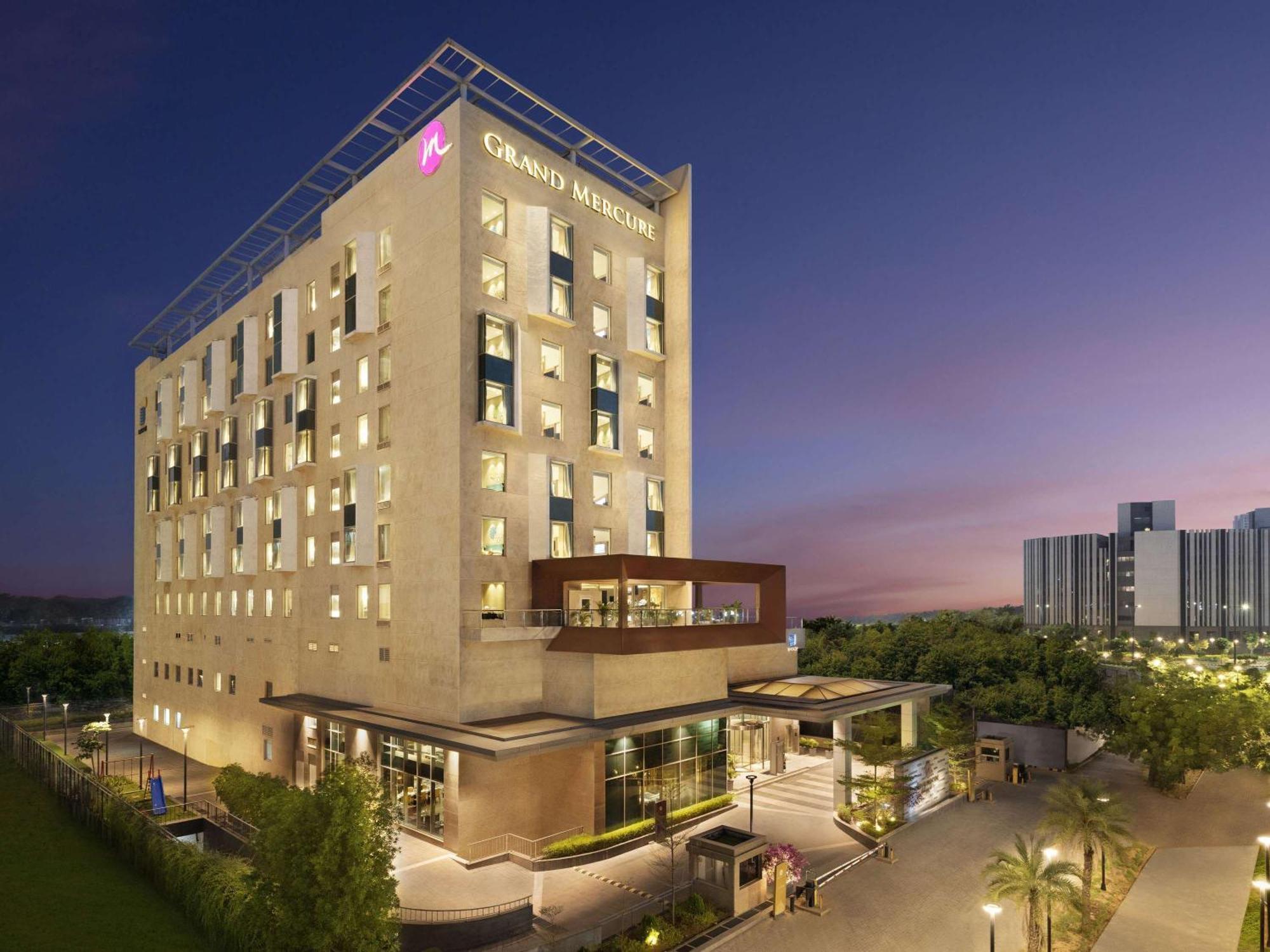 Grand Mercure Ahmedabad Gift City - An Accor Hotels Brand Gandhinagar Kültér fotó
