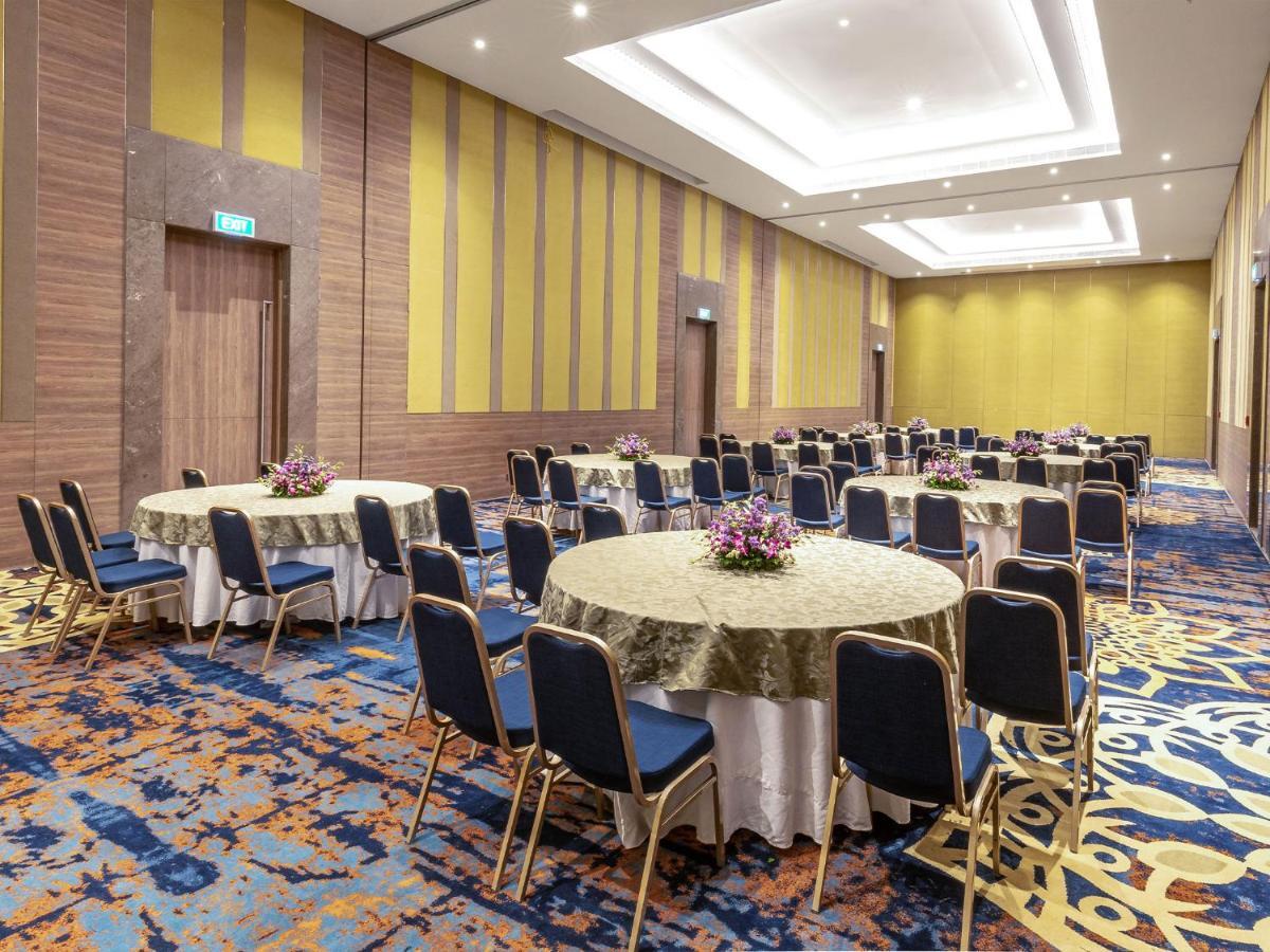 Grand Mercure Ahmedabad Gift City - An Accor Hotels Brand Gandhinagar Kültér fotó
