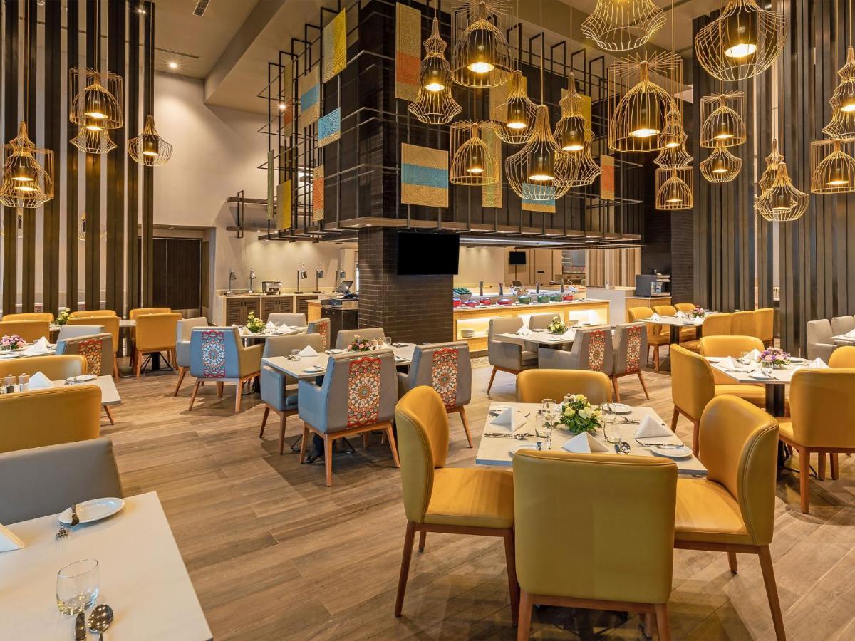 Grand Mercure Ahmedabad Gift City - An Accor Hotels Brand Gandhinagar Kültér fotó