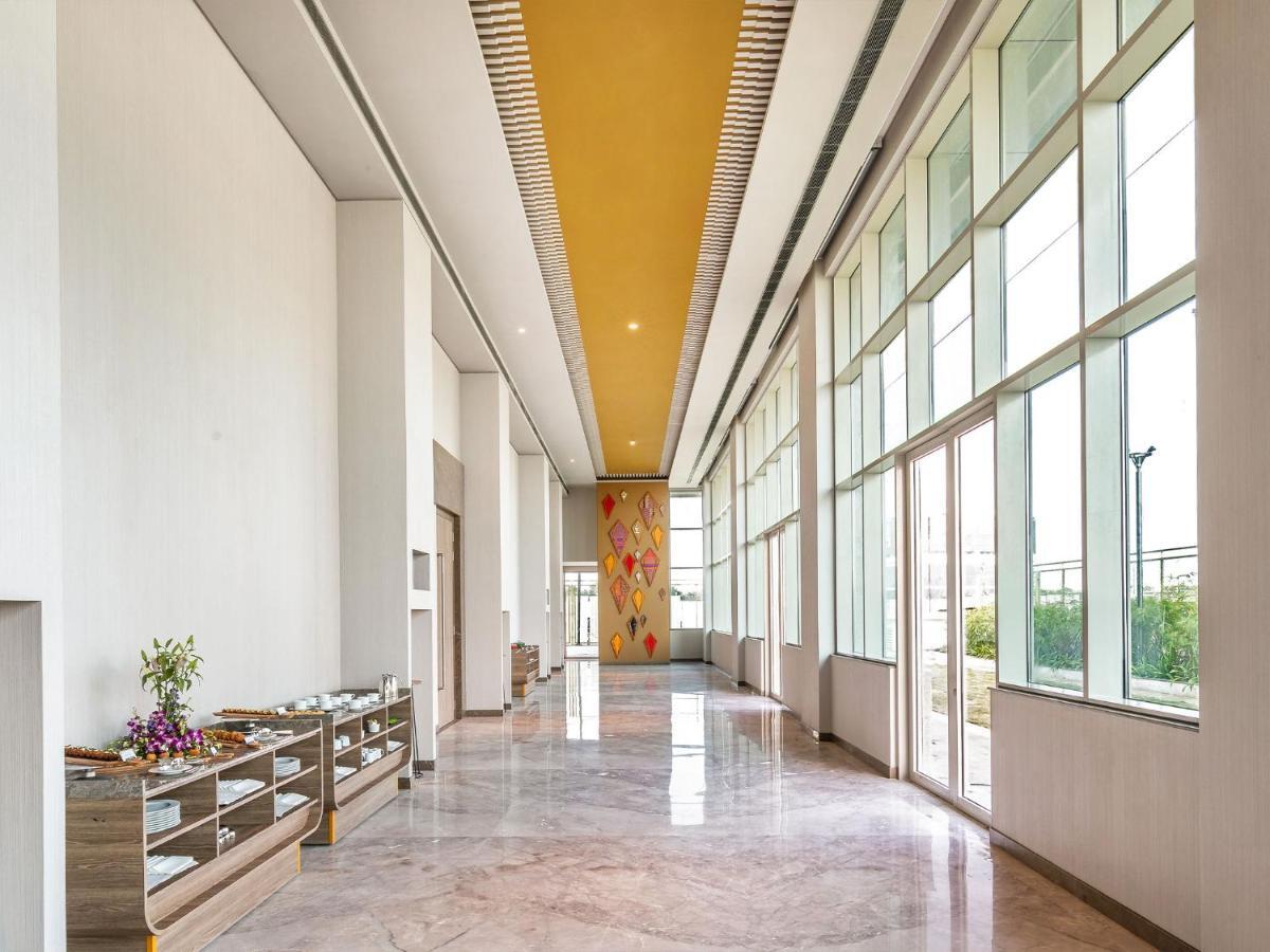 Grand Mercure Ahmedabad Gift City - An Accor Hotels Brand Gandhinagar Kültér fotó